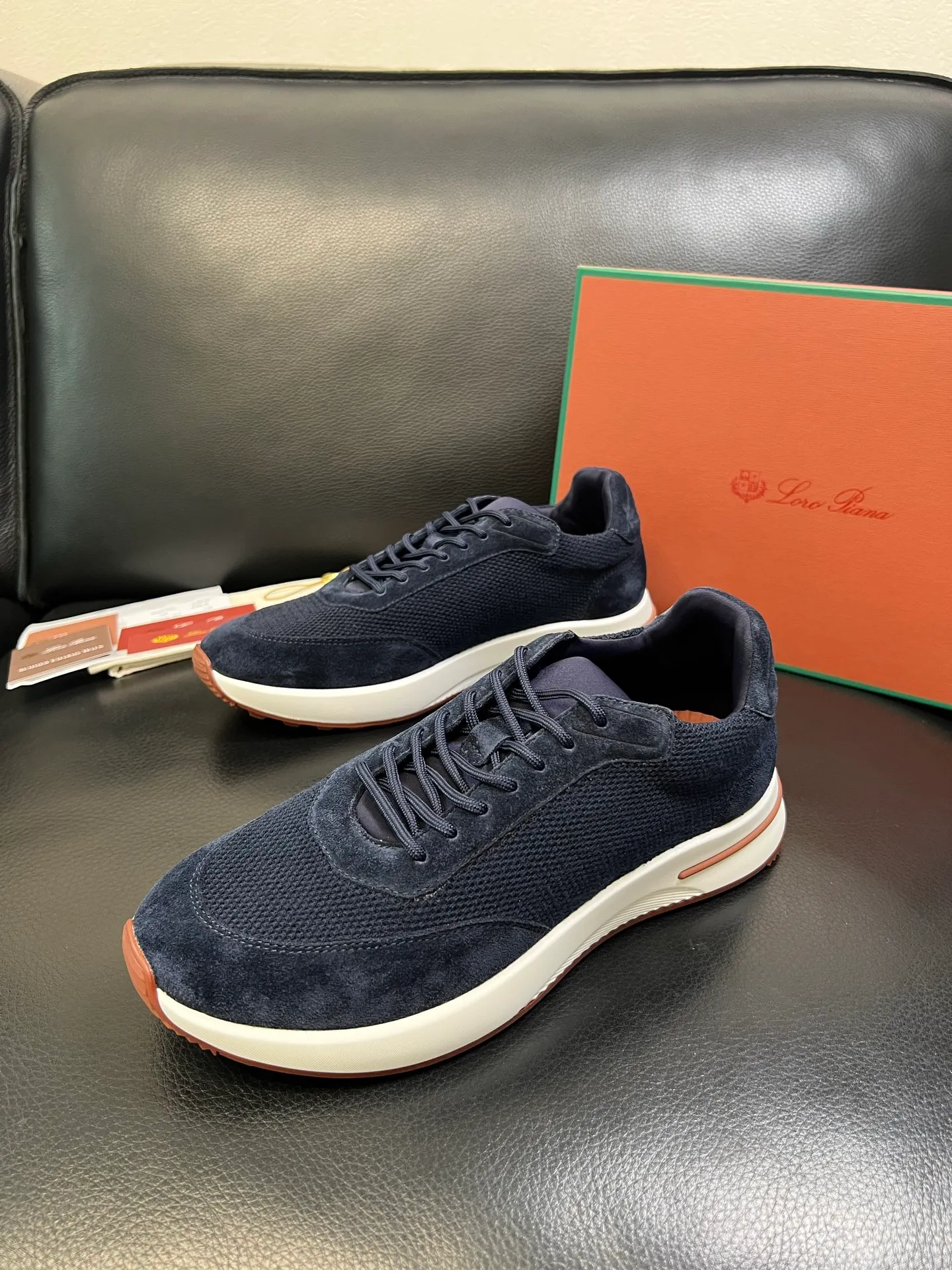 Men's shoes 💰740 Loro Men's shoes 💰iana High-quality top crafts Noyo Piana New product counter synchronized with original factory configuration, uppers imported from Italy cowhide fabric, high-quality splicing technology, soles: original soles specially provided by the original factory, exclusive movable molded soles super comfortable, original factory and single goods, welcome to compare, code number 39-44 (order 38 45 46)